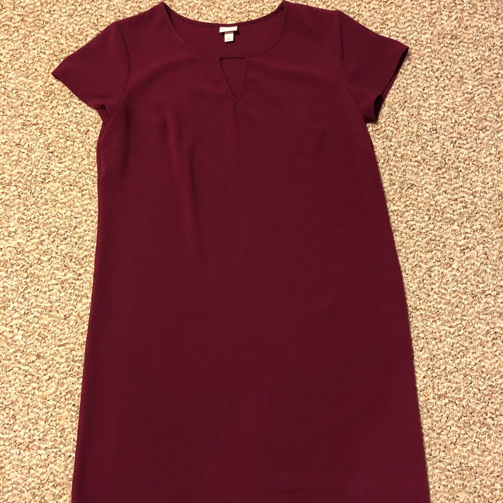 Size L Merona dress with triangle keyhole